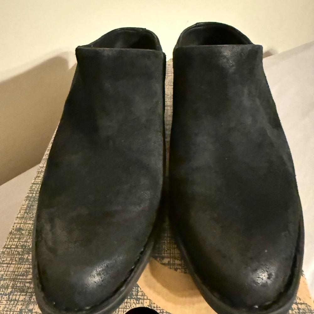 Born Women's Black Suede Clogs - Picture 3 of 8